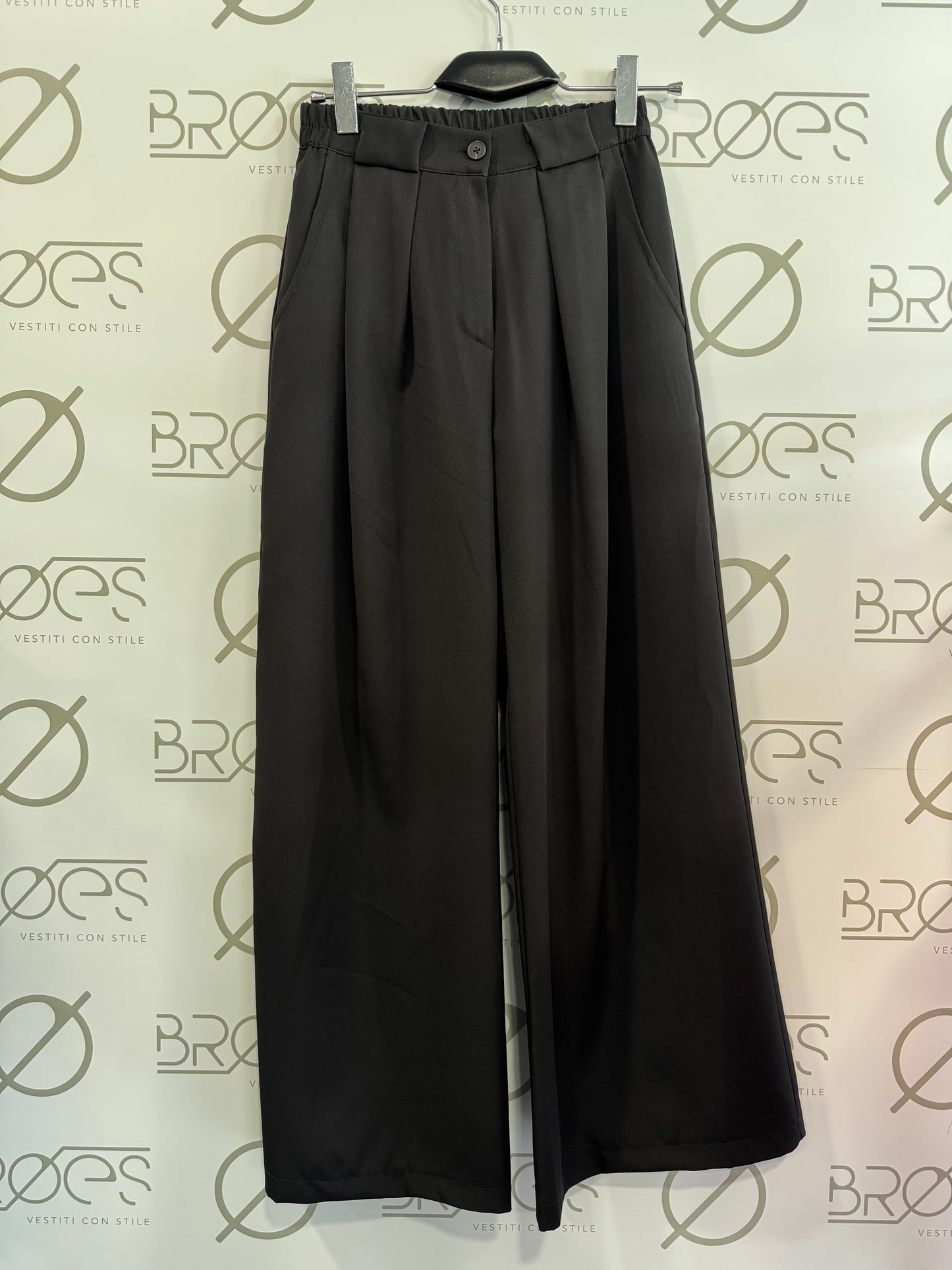 Pantalone Broes a Palazzo con Pence