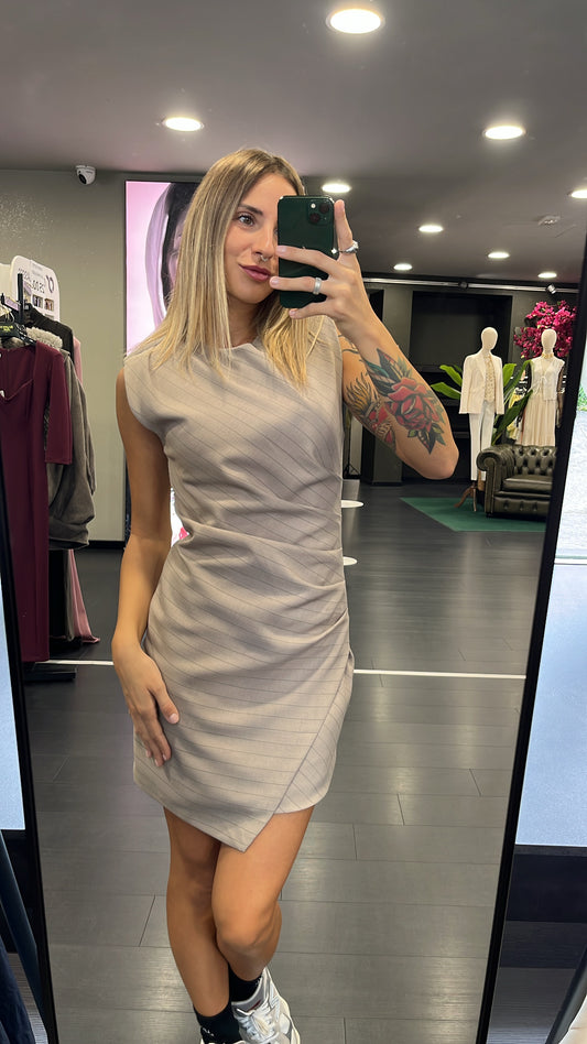 Tubino con drappeggio
