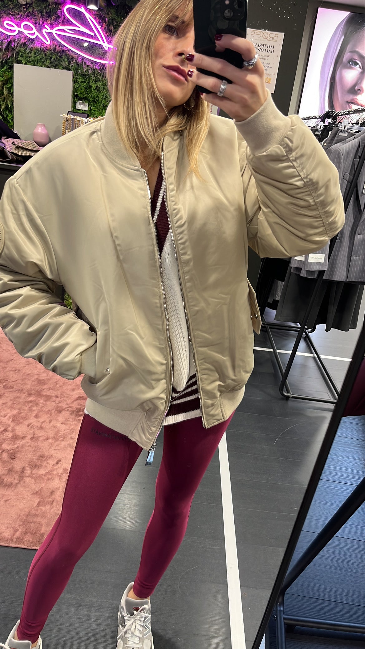 Bomber  Hinnominate beige