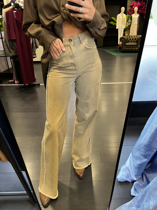 Jeans taglio vivo