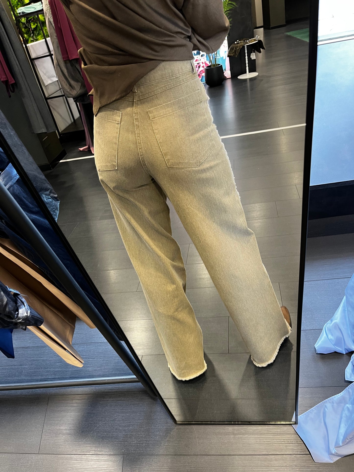 Jeans taglio vivo