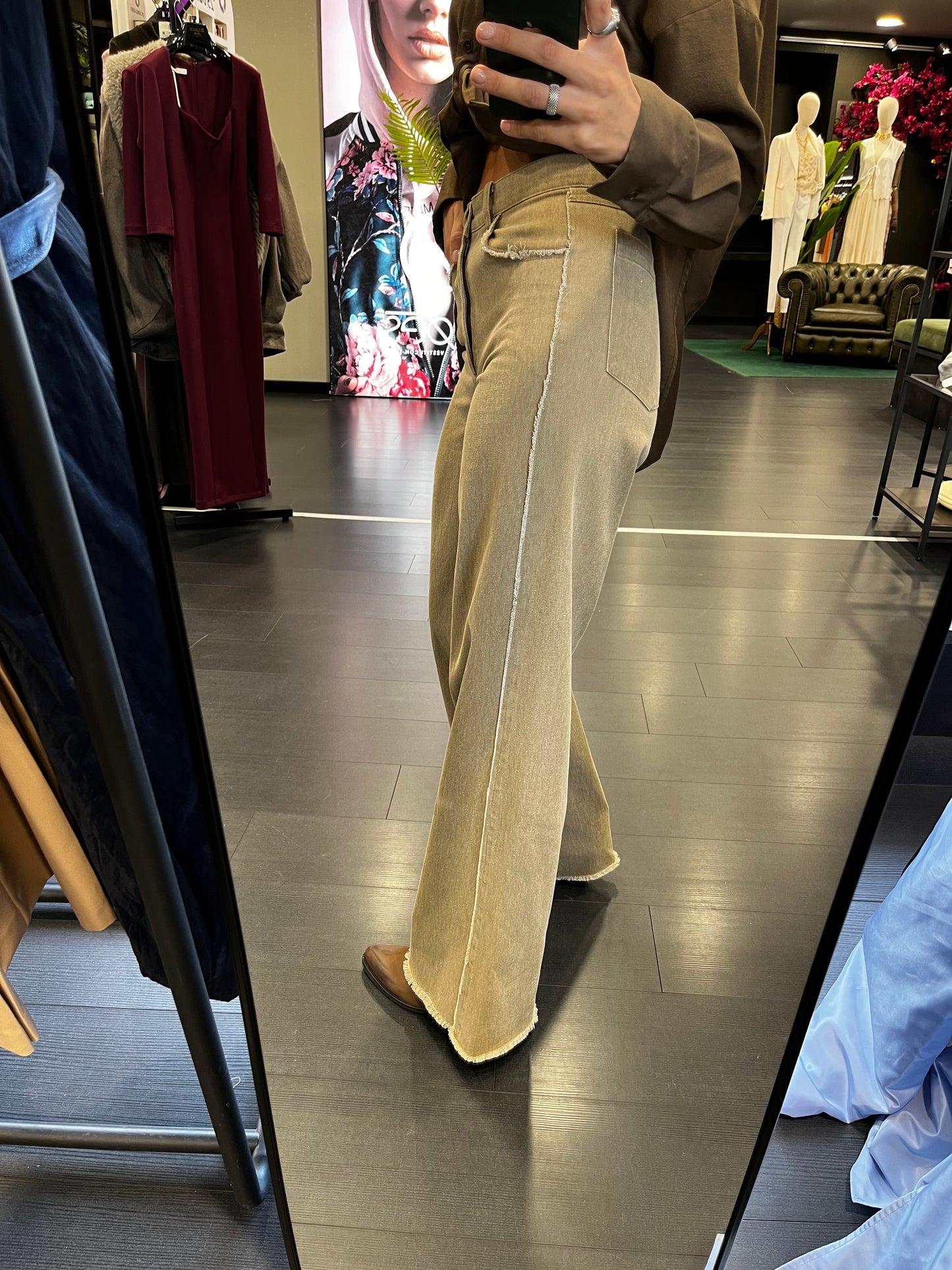 Jeans taglio vivo